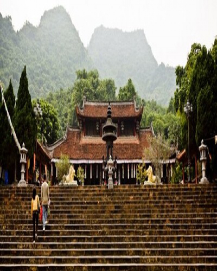 Perfume Pagoda Full-Day Tour